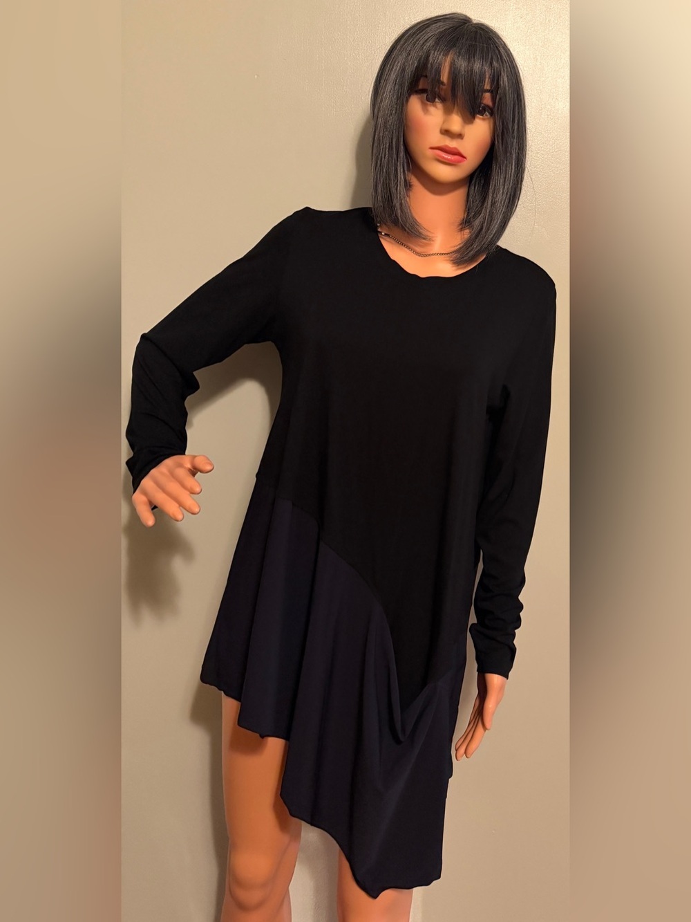 Black Long-Sleeve Asymmetric Tunic Top